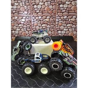 Hot Wheels Monster Truck Bundle #A82